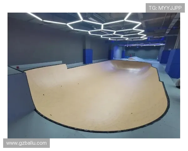 成都攀岩队在滑板精英赛中的战术表现分析与点评