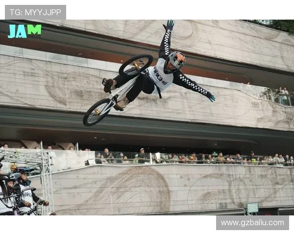 西安滑板队在极限运动世界杯中的精彩表现与实力分析